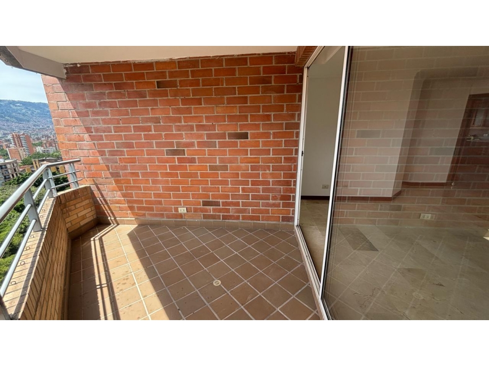 VENTA APARTAMENTO 176 MTS LAURELES SEGUNDO PARQUE — foto 4
