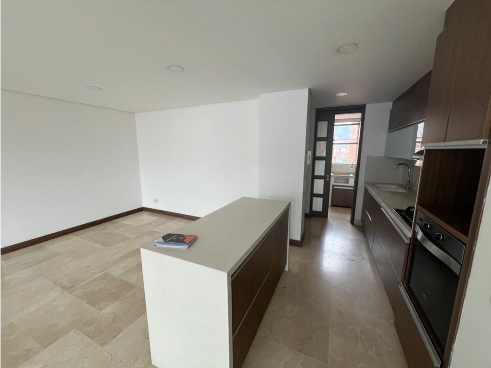 VENTA MODERNO APARTAMENTO SEGUNDO PARQUE LAURELES — foto 3
