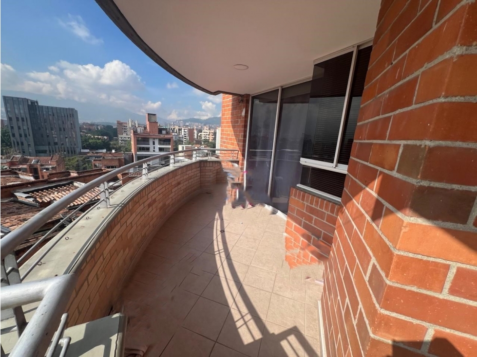 VENTA EXCLUSIVO Y AMPLIO APARTAMENTO 185M2 LAURELES SEGUNDO PARQUE — foto 4