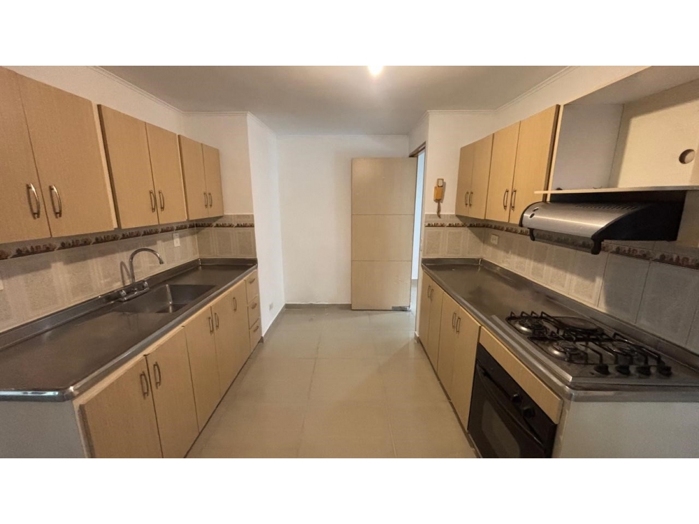 VENTA APARTAMENTO DUPLEX 125 M2 CERCA IGLESIA SANTA TERESITA LAURELES — foto 4