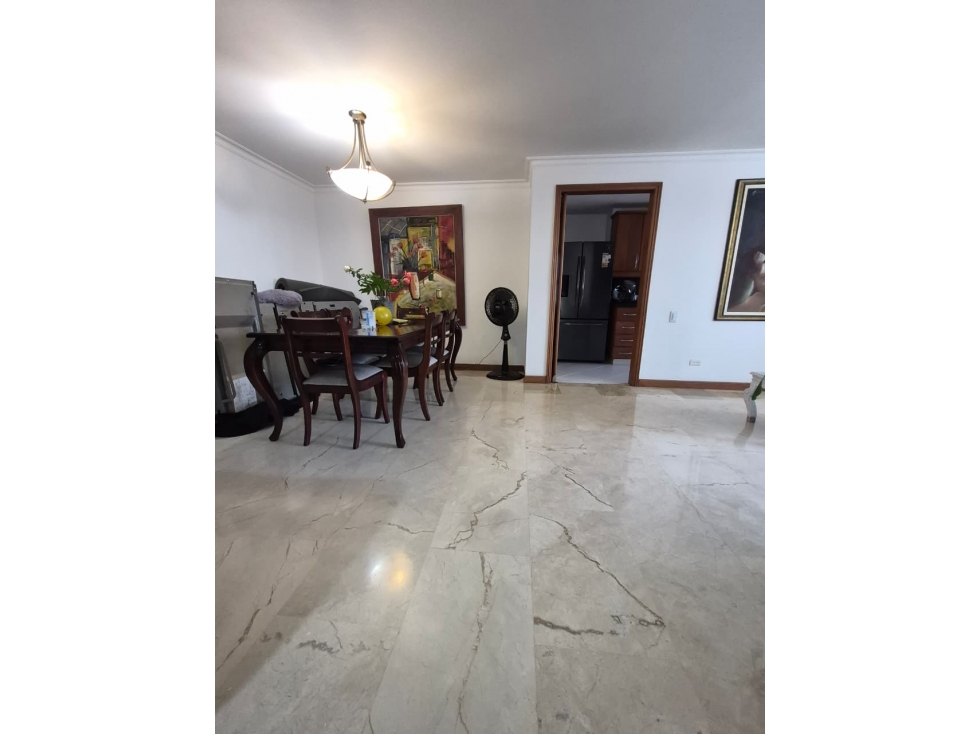 VENTA APARTAMENTO 108 M CERCA IGLESIA SANTA TERESITA LAURELES PISCINA — foto 4