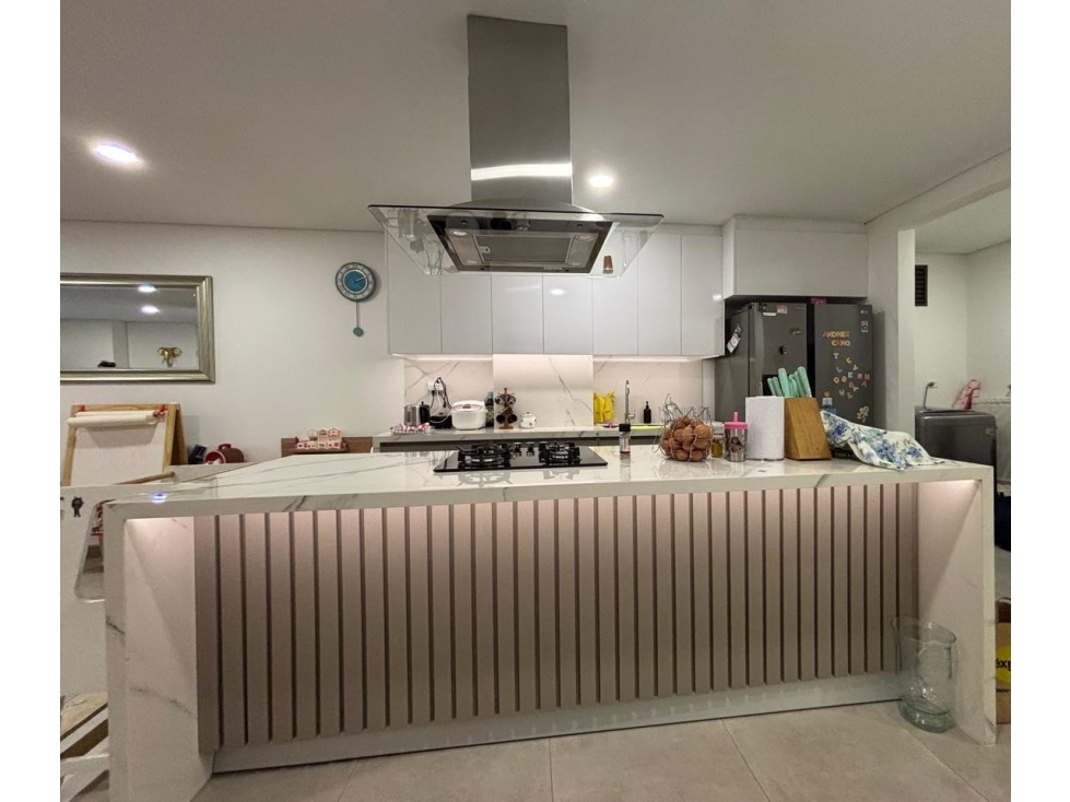 VENTA HERMOSO APARTAMENTO TERRAZA LAURELES IGLESIA SANTA TERESITA — foto 5