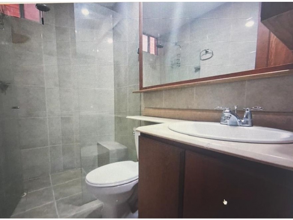 VENTA AMPLIO APARTAMENTO 132.5 M IGLESIA SANTA TERESITA LAURELES — foto 5