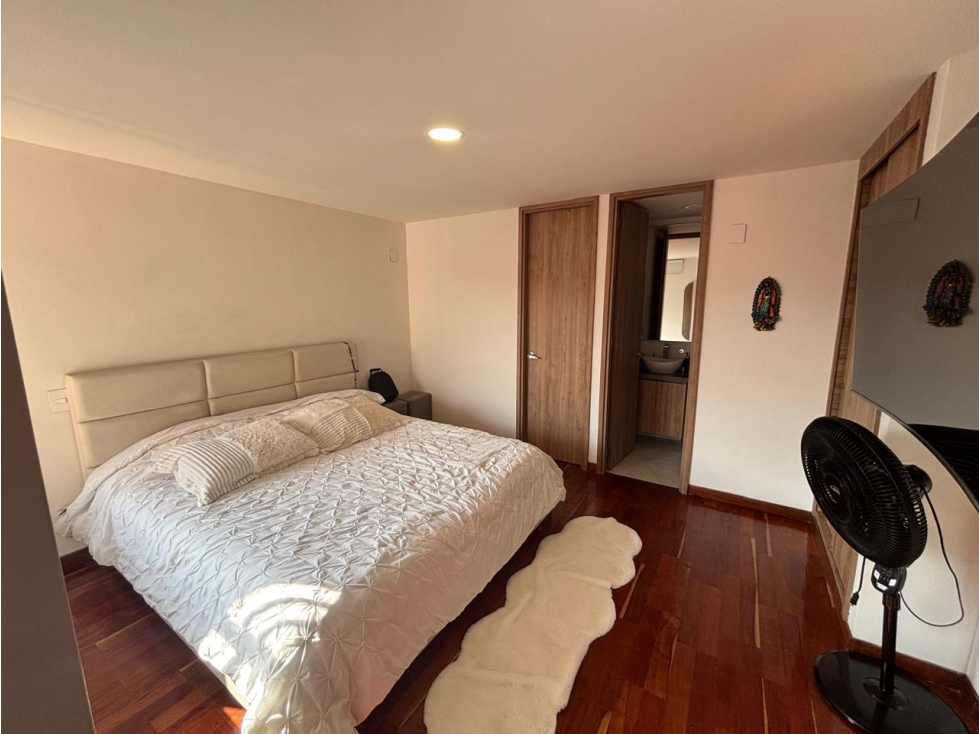 VENTA HERMOSO APARTAMENTO PENTHOUSE-DUPLEX LAURELES IGLESIA ST — foto 5