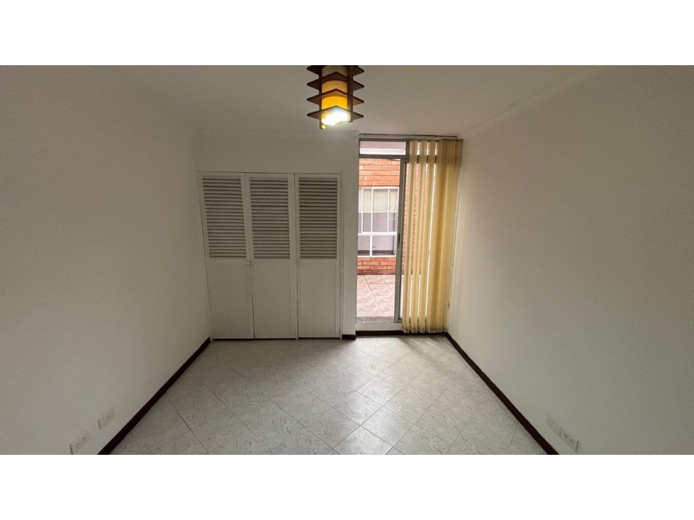 VENTA APARTAMENTO 1ER PISO TERRAZA CERCA IGLESIA S TERESITA LAURELES — foto 6