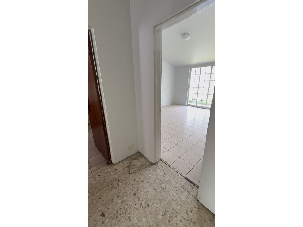 Casa en Renta una sola planta — foto 4