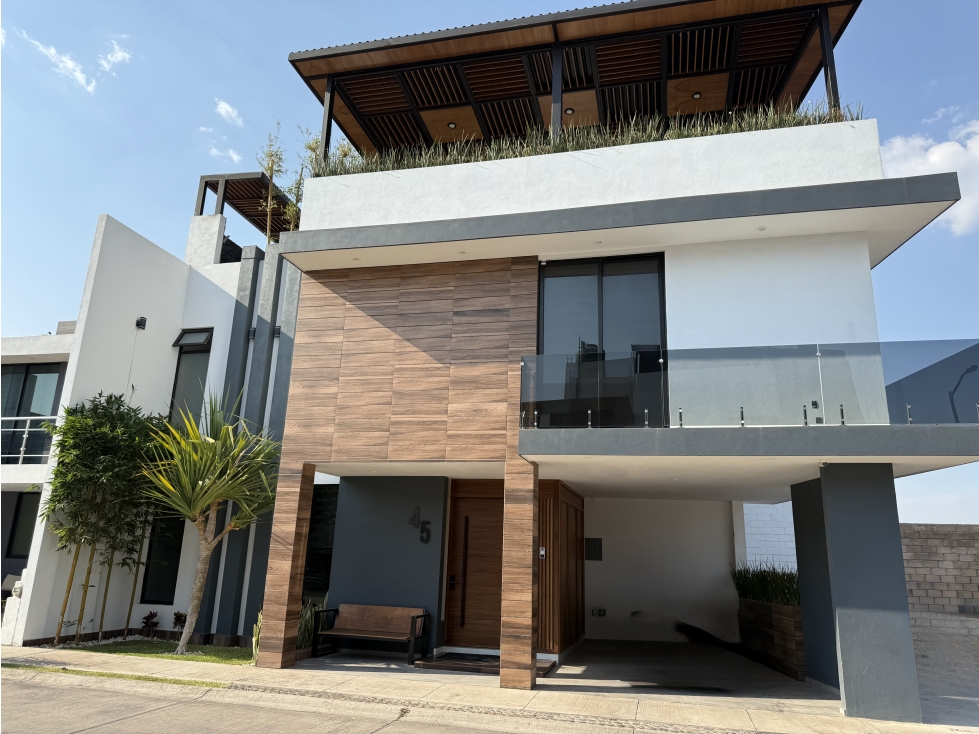 Residencial Las Torres Casa en Venta - 1
