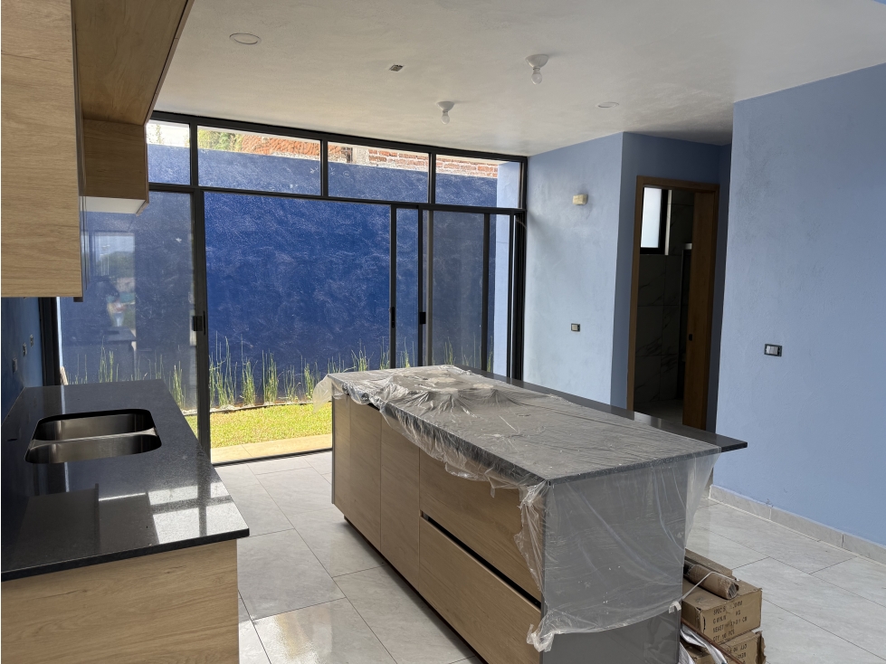 CASA en RENTA en Residencial del Lago en Jacona Michoacán — foto 2