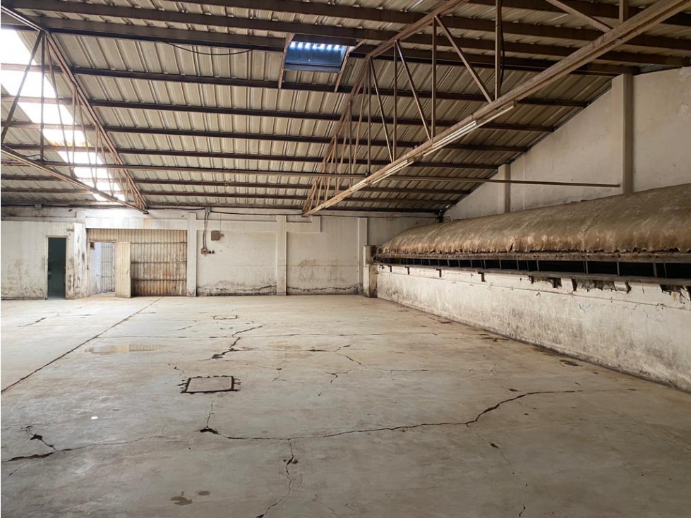 BODEGA en Venta Población Los Nogales - 2