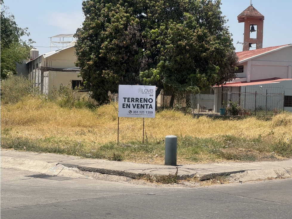 Terreno en Venta esquina Huertas de San Antonio - 2