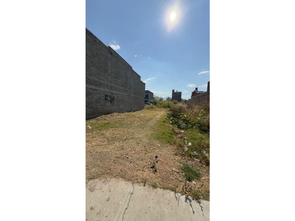 Terreno en Venta Fraccionamiento Casas de Altos Zamora - 2