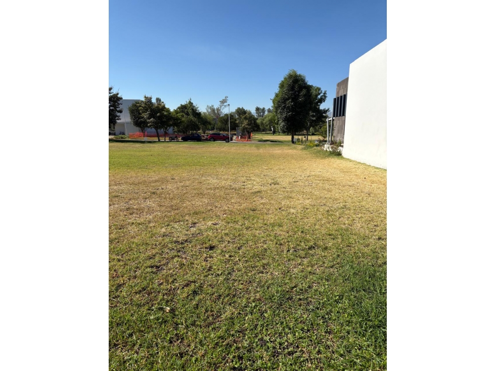 Terreno en Venta Lagos del Bosque Zamora Michoacán - 3