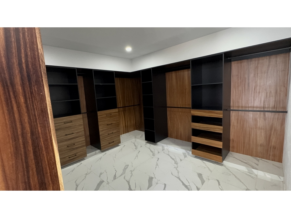 Venta de CASA en Residencia del Lago Jacona Mich - 4