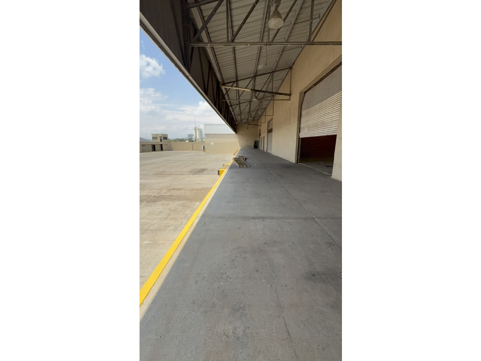 Bodega y oficinas en Renta en La Rinconada - 4