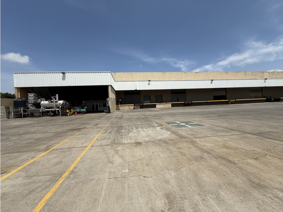 Bodega y oficinas en Renta en La Rinconada - 5