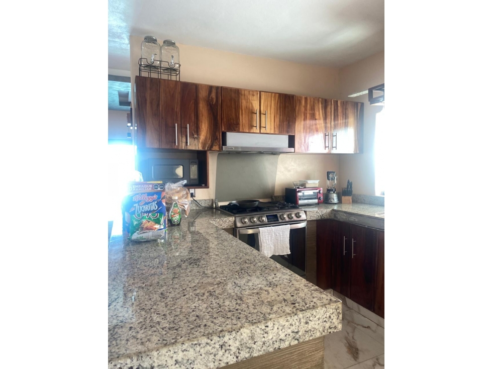 Casa en Venta en Ixtapa Zihuatanejo, en Club de Golf - 1