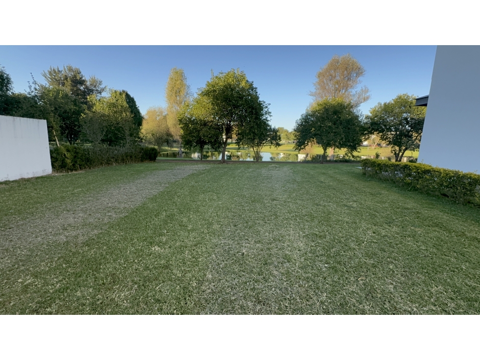 Lagos del Bosque Venta de Terreno 440 m2 - 6