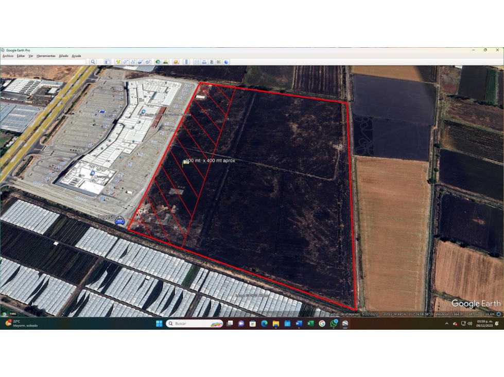 Terreno en VENTA costado de centro comercial SENTURA - 5