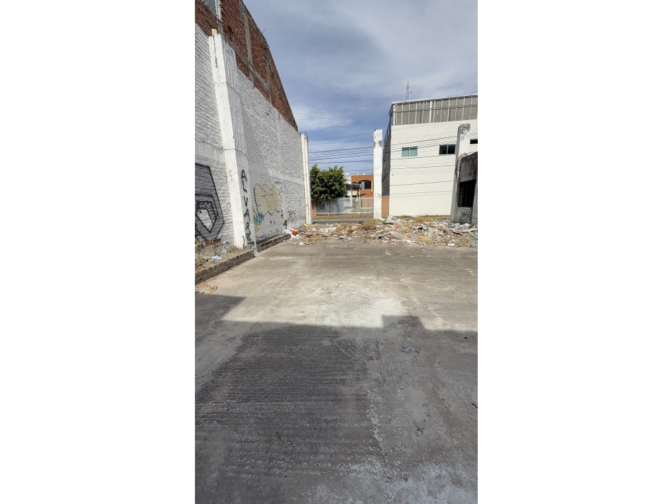 Propiedad en Venta sobre Avenida del Bosque en Zamora Michoacán - 4