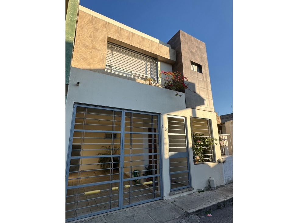 Venta de Casa en Lomas de Chaparaco - 1