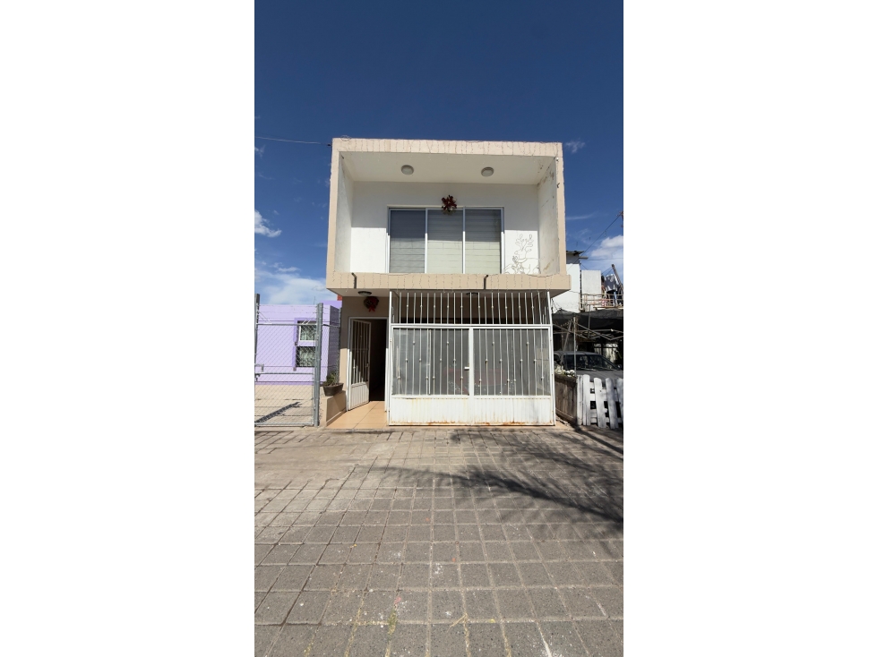 Casa en Venta en Manantiales del Curutarán, Jacona Michoacán - 1