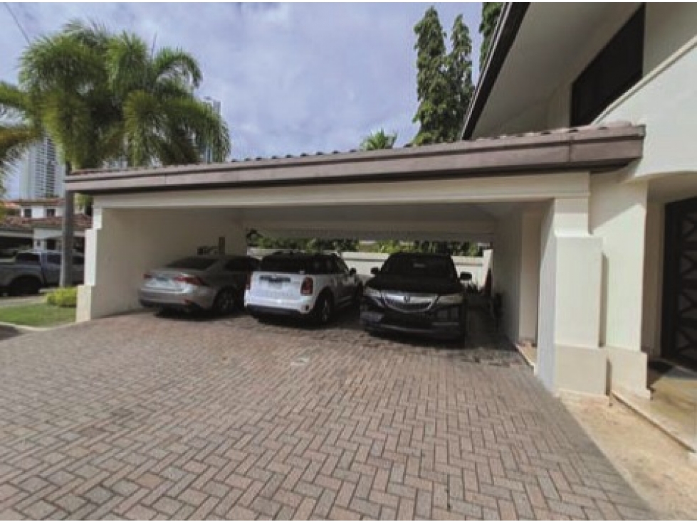 Exclusiva Residencia de 5 Recámaras en Costa del Este | 1,250 m² — foto 2