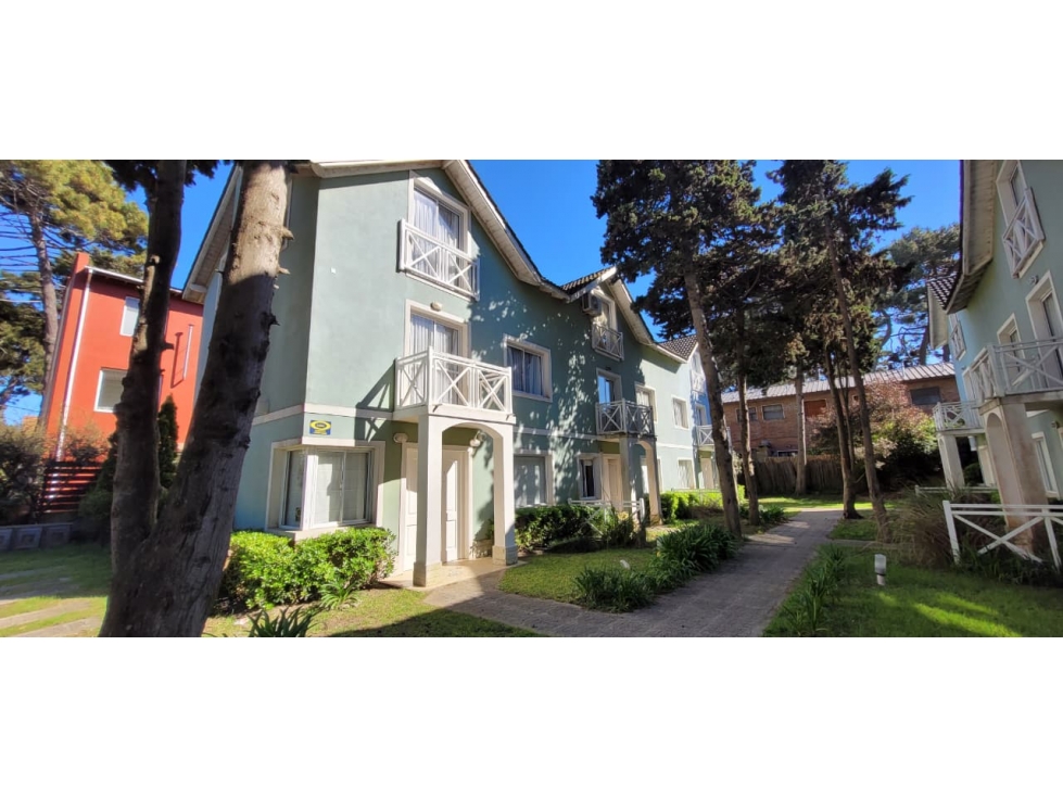 Triplex 4 AMB en Pinamar a mts del Centro Comercial