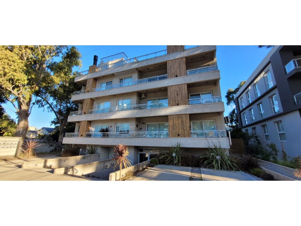 Vendo Depto céntrico en Pinamar con cochera y baulera. Oportunidad !!! - 2