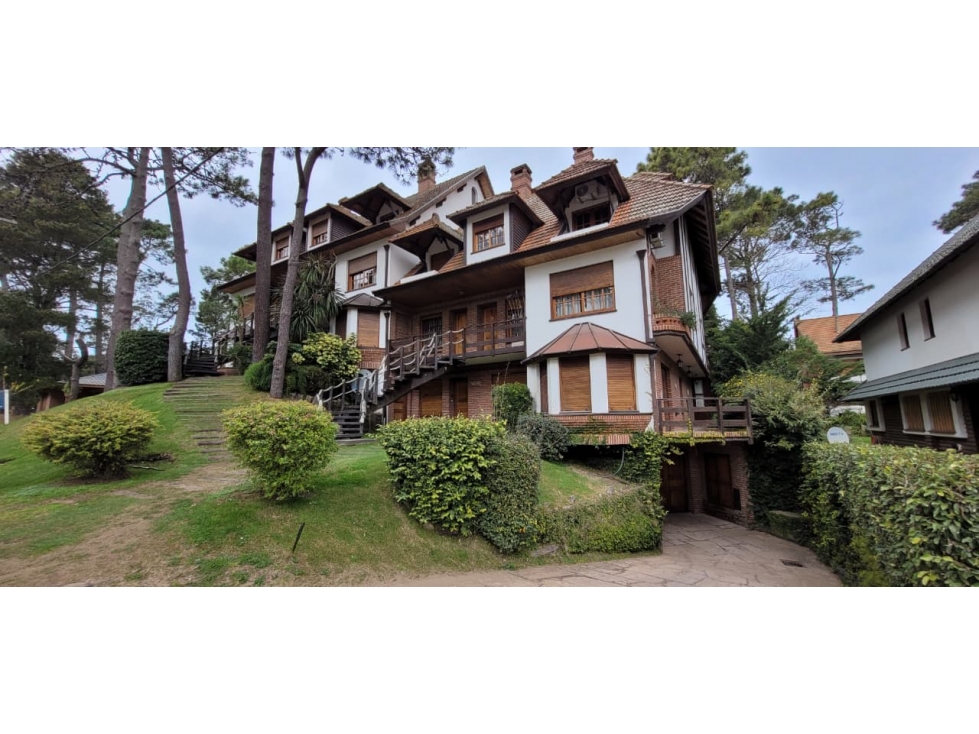 Alquiler Anual Duplex Sobre calla Av. Shaw - 2