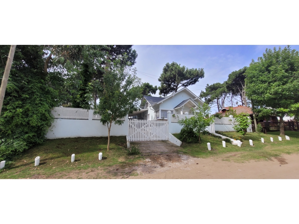 Casa en Venta - Ostende de excelente calidad de construcción - 3
