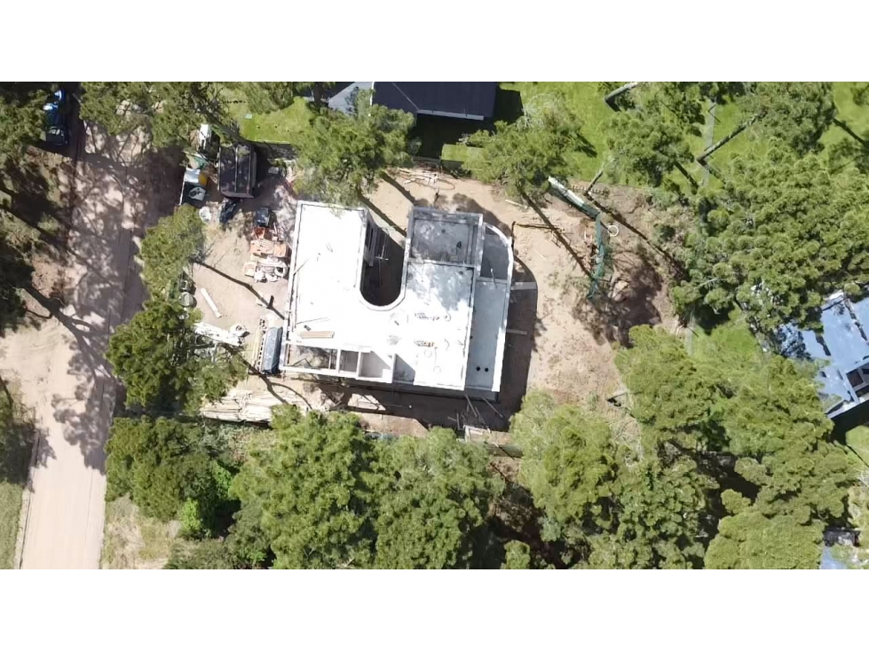 VENTA DE CASA EN PINAMAR A ESTRENAR EN ALAMOS — foto 2