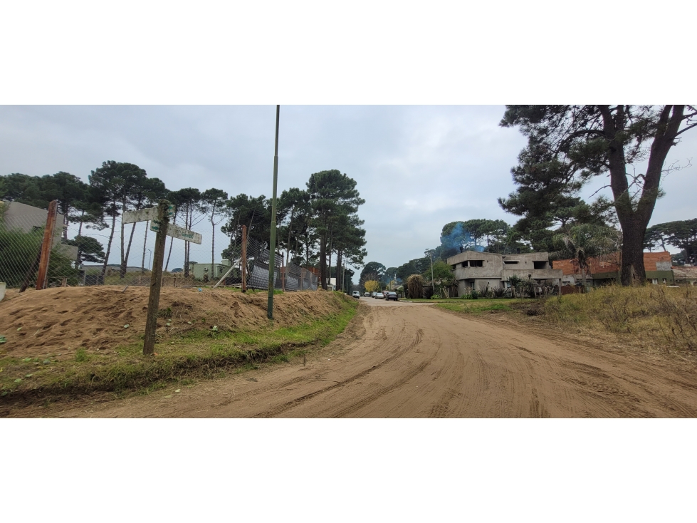 Vendo lote en Pinamar - Tomo Vehiculo en parte de Pago — foto 3