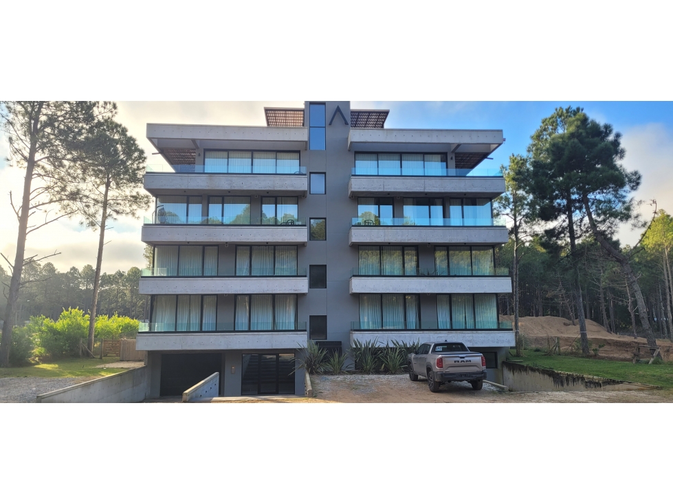 Temporada 2027!! 4 ambientes, moderno con terraza y cochera propia