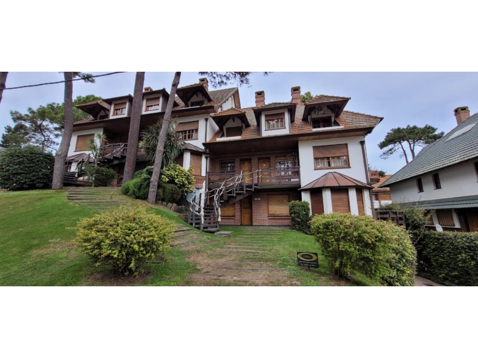 Alquiler Anual Duplex Sobre calla Av. Shaw - 3