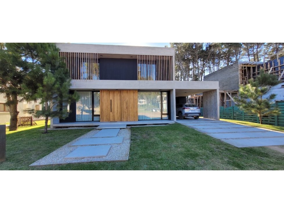 VENTA Y ALQUILER TEMPORADA 2027 CASA EN BARRIO PIONEROS — foto 3