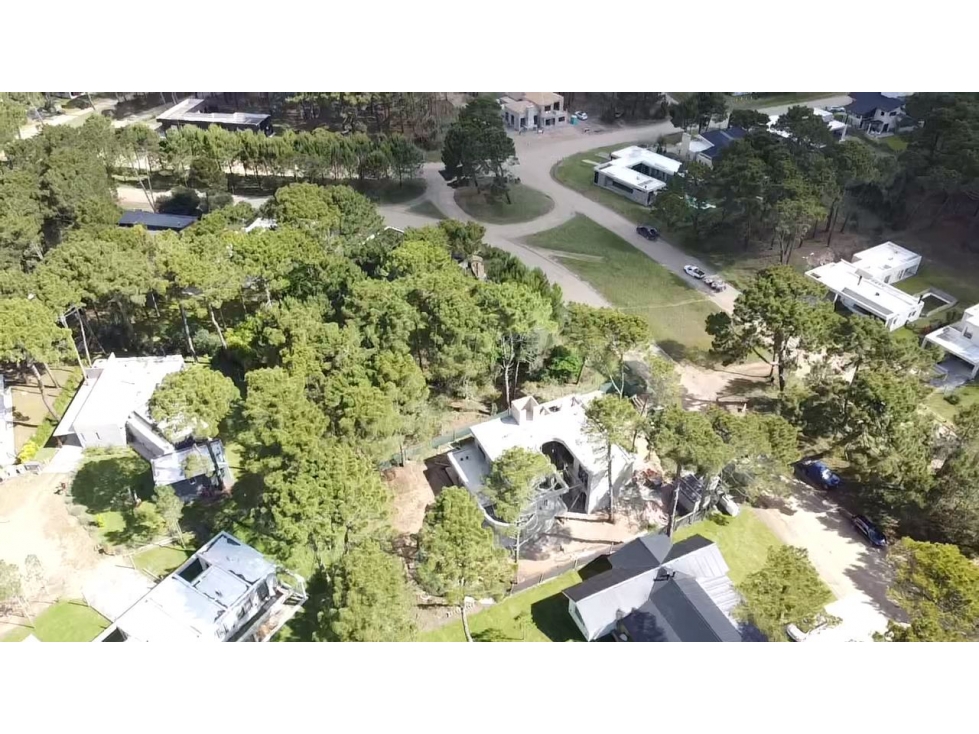 VENTA DE CASA EN PINAMAR A ESTRENAR EN ALAMOS — foto 3