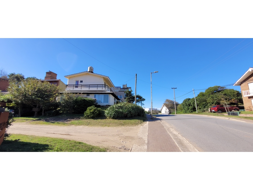 Lote multifamiliar-comercial a metros del Mar y de Pinamar - 4