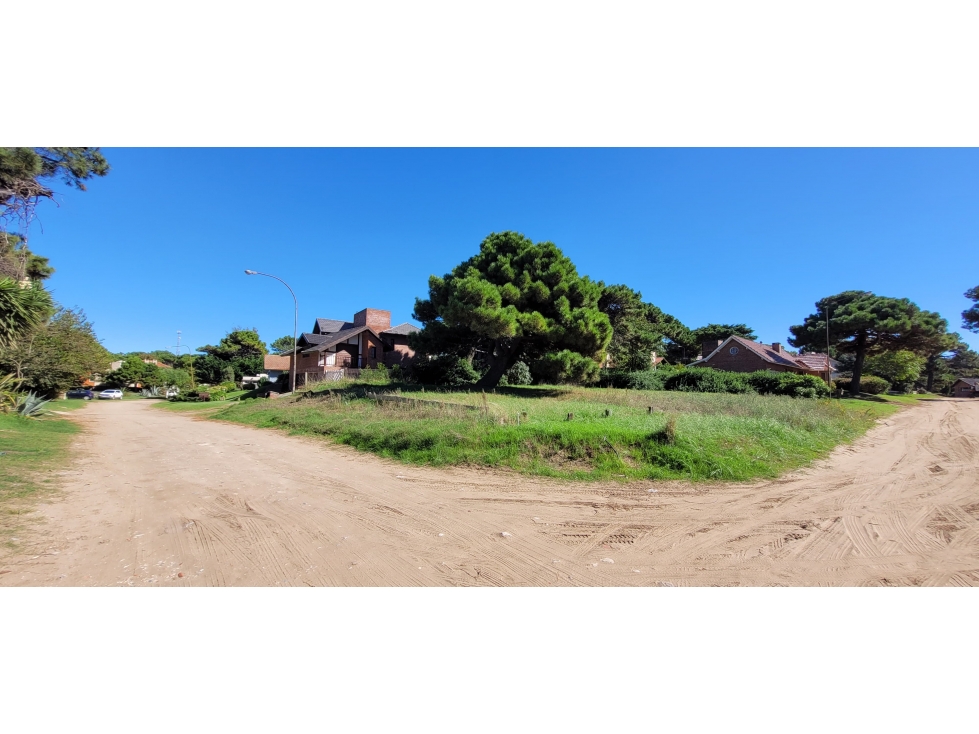 Venta de Lote Unifamiliar-Residencial Pinamar cerca de la playa. - 3