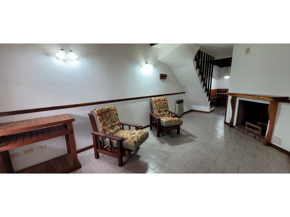 Alquiler Anual Duplex Sobre calla Av. Shaw - 4