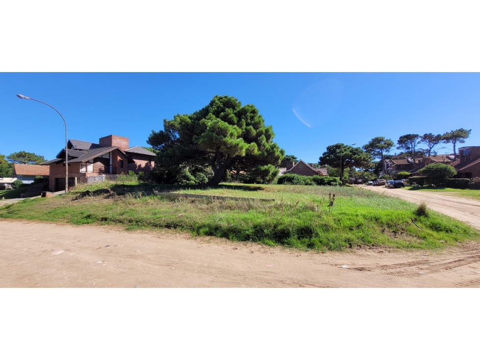 Venta de Lote Unifamiliar-Residencial Pinamar cerca de la playa. - 4