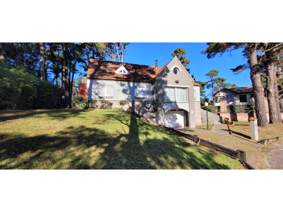 Vendo Casa en el norte de Pinamar. Cul de sac. Oportunidad.!!! — foto 2
