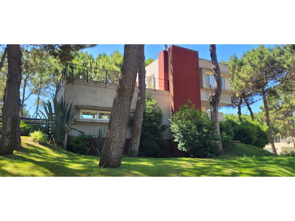 Venta Casa de estilo minimalista en la Herradura c/ Pileta Climatizada — foto 3