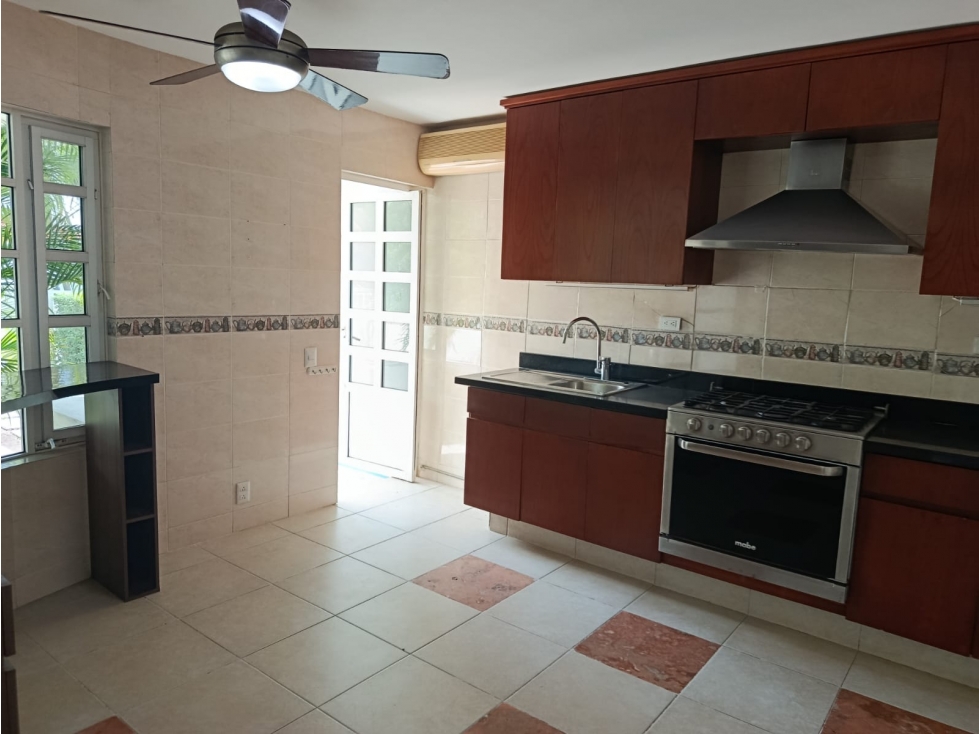 Av Nizuc Casa en Renta - 5