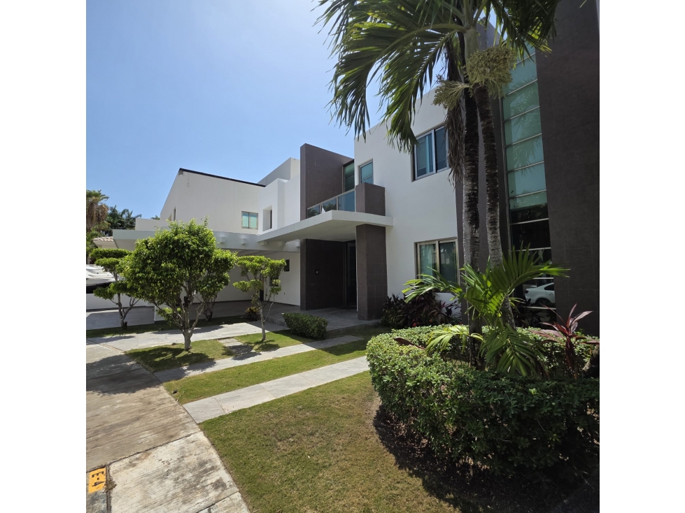 CASA EN VENTA RESIDENCIAL VILLA MAGNA