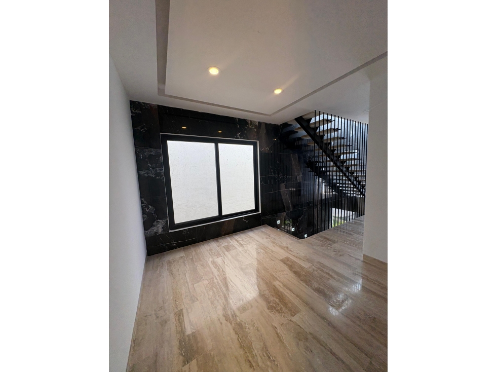 RESIDENCIAL AQUA VENTA DE CASA AMPLIA Y MODERNA — foto 3