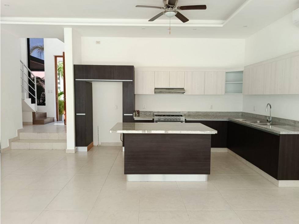 RIO Casa en Renta - 3