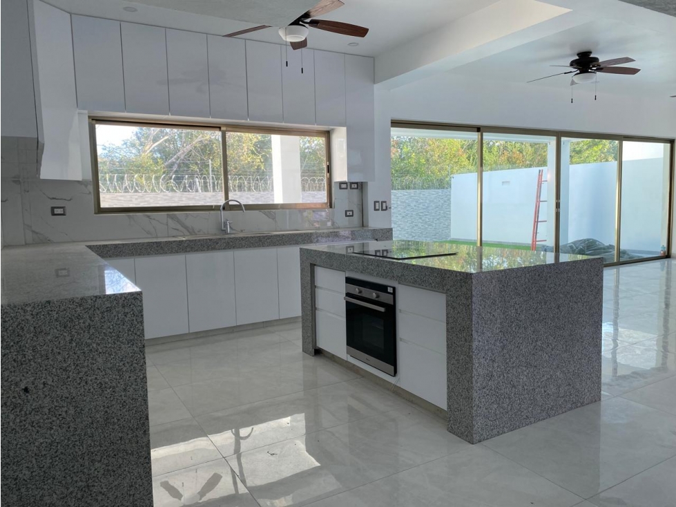RESIDENCIAL LAGOS DEL SOL SE RENTA CASA MODERNA Y LUJOSA — foto 5