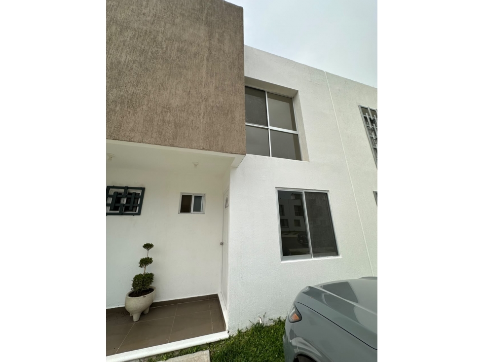 CASA CUYAGUA VENTA REMODELADA 3 RECAMARAS