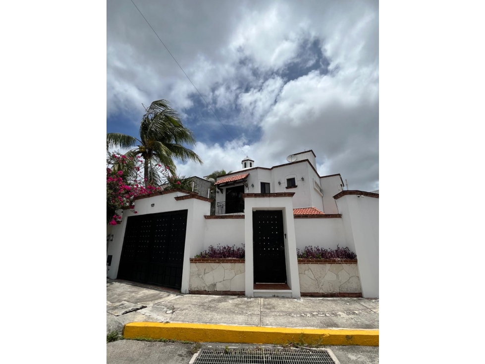 SANTA FE CASA EN RENTA AMUEBLADA SS BE