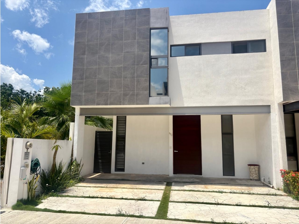 RIOJA CASA AMUEBLADA EN RENTA